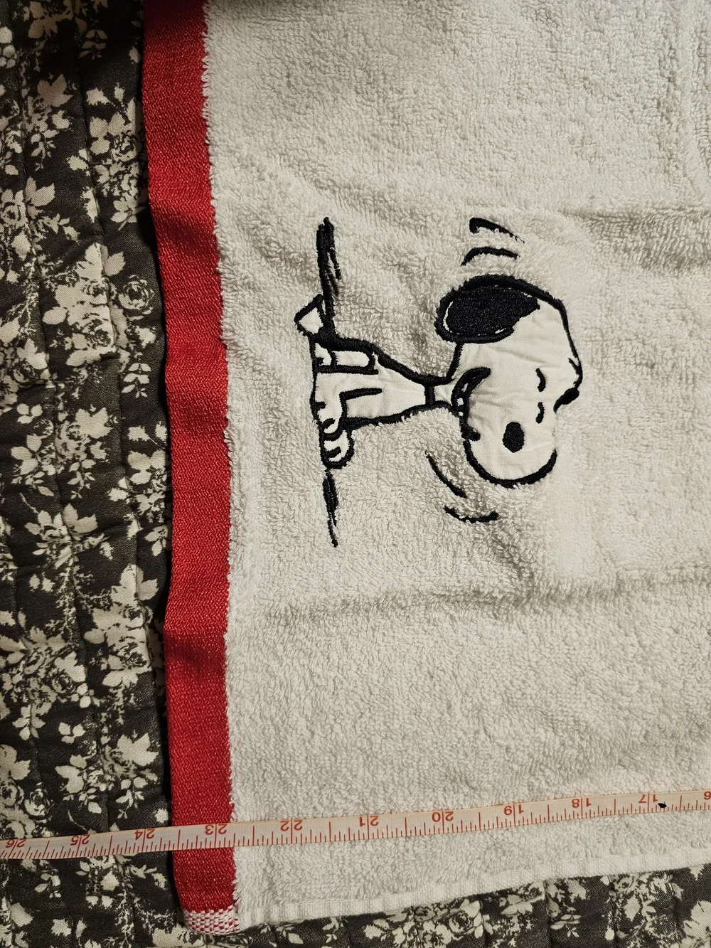 12 Piece Snoopy Bath Towel